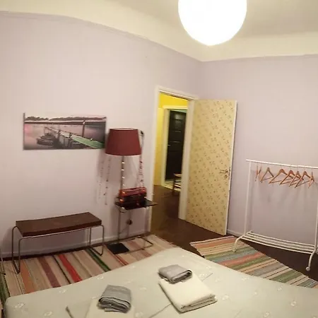 Up To 5 Guests - Cosy Apt In The Center! Apartmán