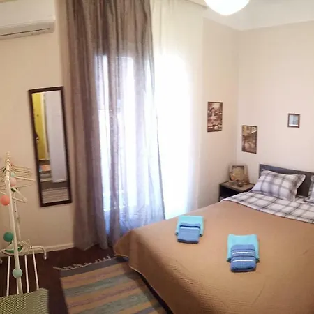 Up To 5 Guests - Cosy Apt In The Center! Apartmán *