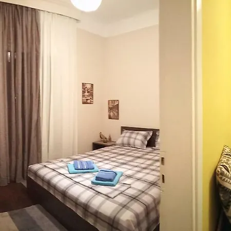Up To 5 Guests - Cosy Apt In The Center! * Soluň