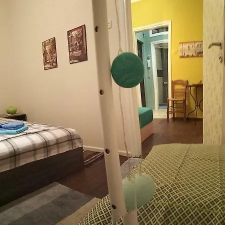Up To 5 Guests - Cosy Apt In The Center! * Soluň
