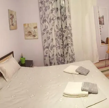 Apartmán Up To 5 Guests - Cosy Apt In The Center!