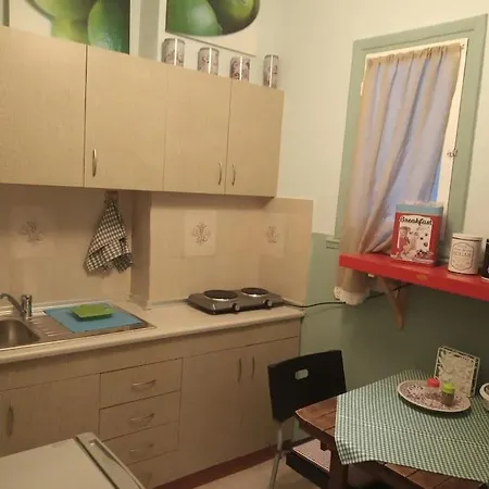 Apartment Up To 5 Guests - Cosy Apt In The Center! *